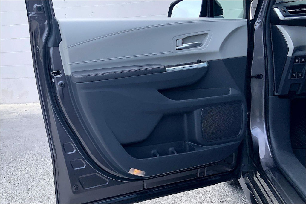 Thumbnail: 2024 Toyota Sienna - 27