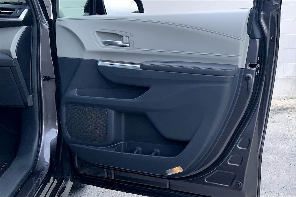 Thumbnail: 2024 Toyota Sienna - 28