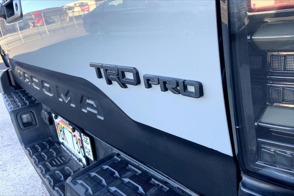 Thumbnail: 2017 Toyota Tacoma - 7