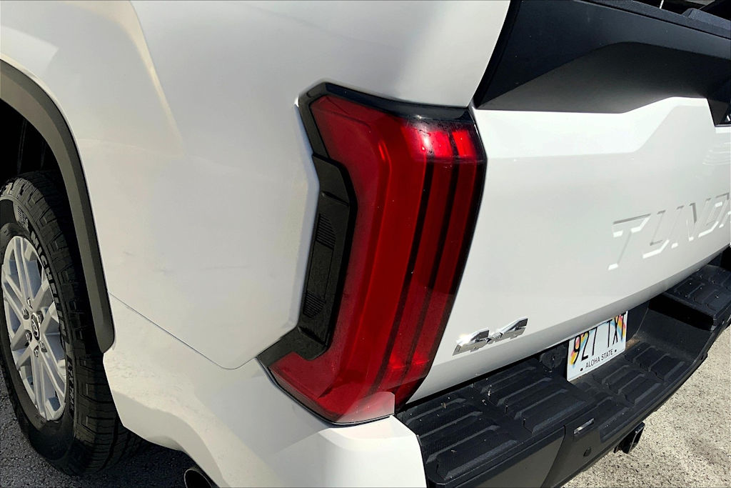 Thumbnail: 2022 Toyota Tundra - 32