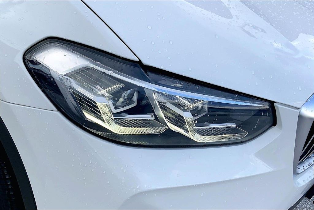 Thumbnail: 2022 BMW X3 - 31
