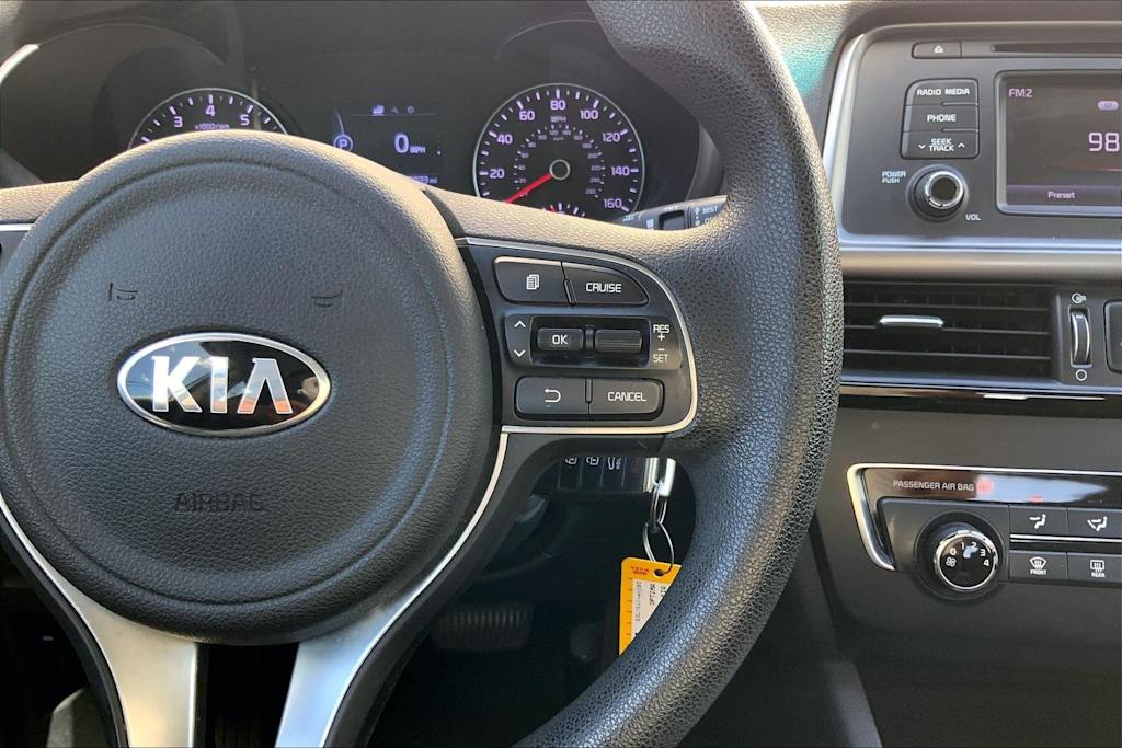 Thumbnail: 2017 Kia Optima - 25