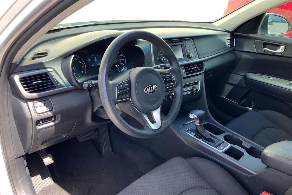 Thumbnail: 2017 Kia Optima - 2