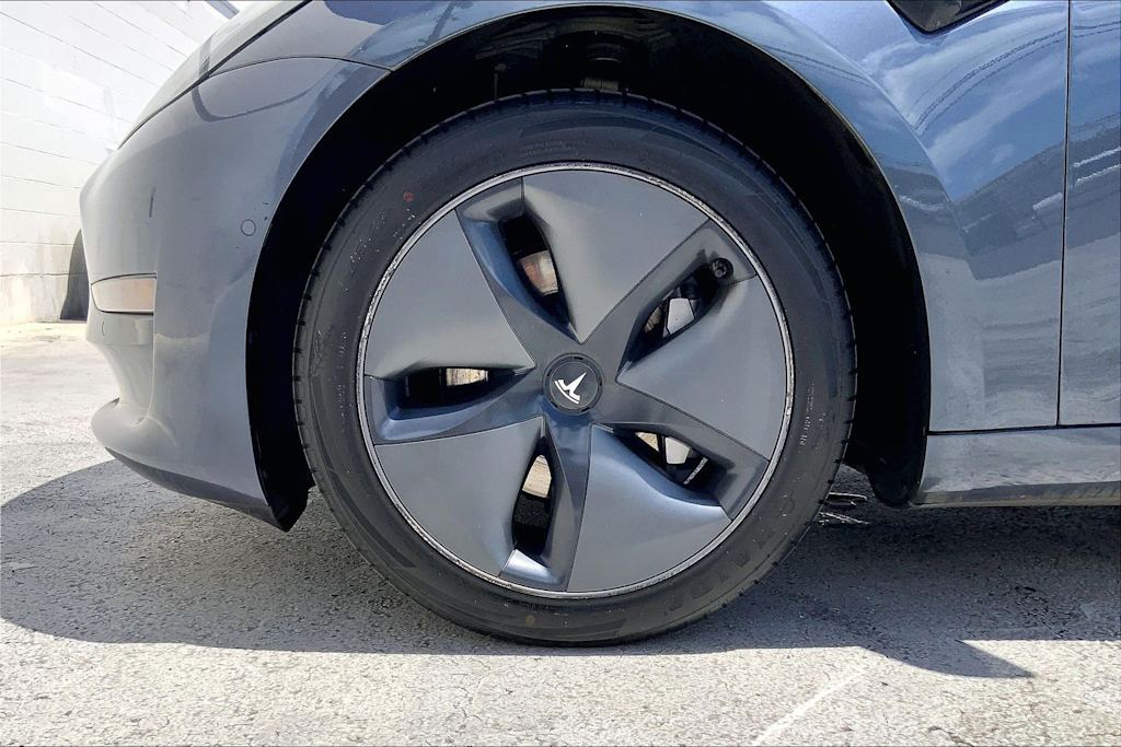 Thumbnail: 2020 Tesla Model 3 - 8