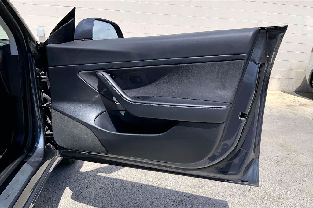 Thumbnail: 2020 Tesla Model 3 - 28