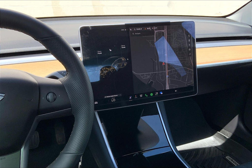 Thumbnail: 2020 Tesla Model 3 - 15
