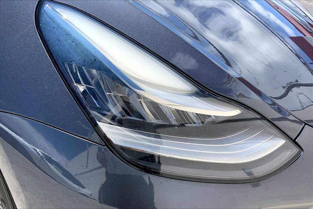 Thumbnail: 2020 Tesla Model 3 - 31