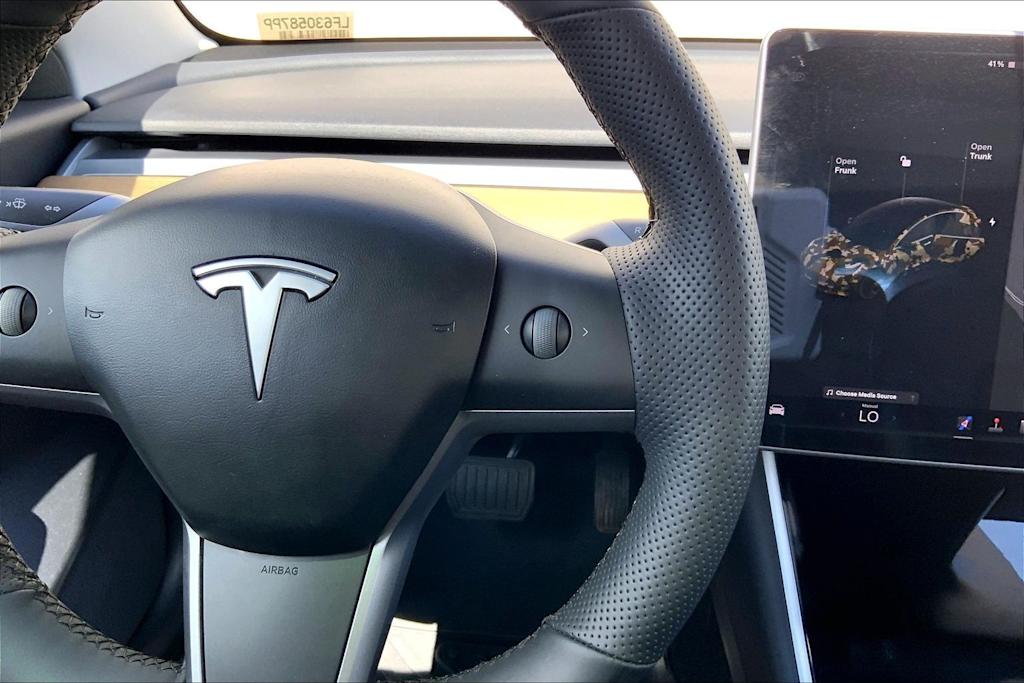 Thumbnail: 2020 Tesla Model 3 - 25