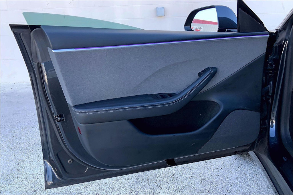 Thumbnail: 2024 Tesla Model 3 - 27