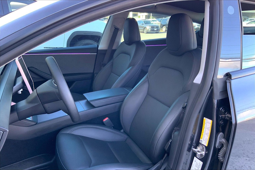 Thumbnail: 2024 Tesla Model 3 - 10