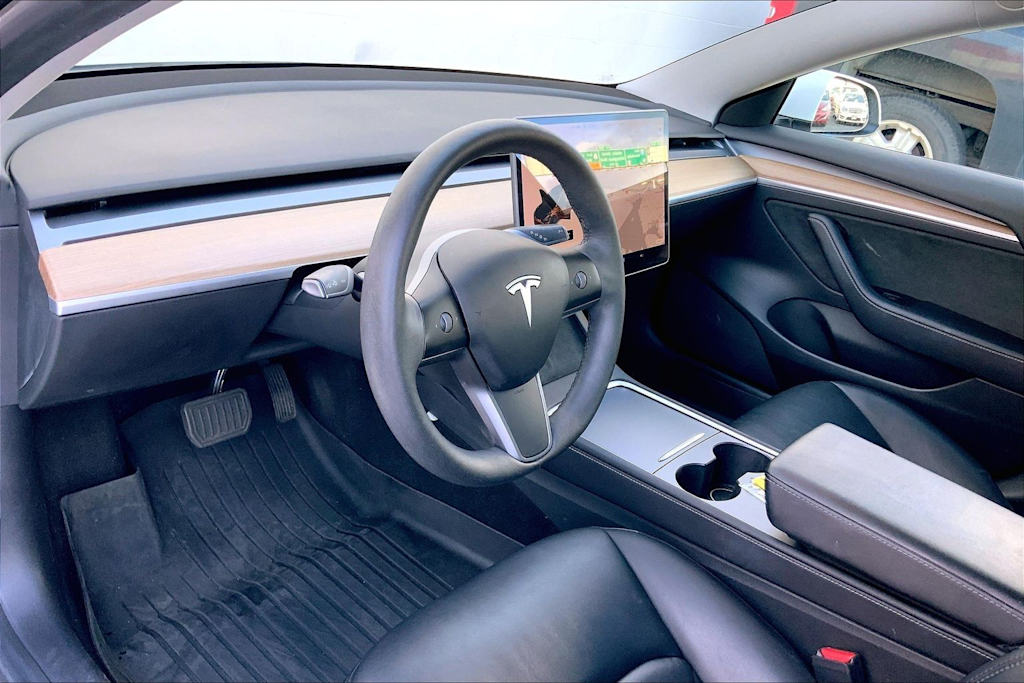 Thumbnail: 2021 Tesla Model 3 - 2