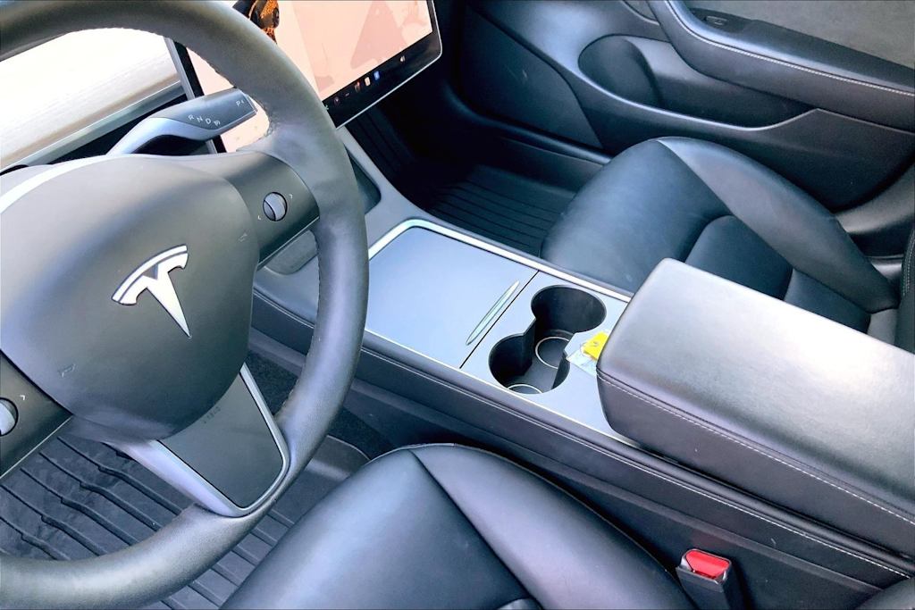 Thumbnail: 2021 Tesla Model 3 - 20