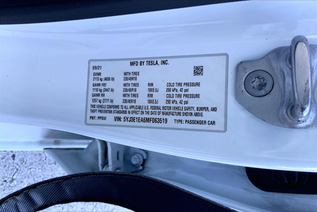 Thumbnail: 2021 Tesla Model 3 - 18