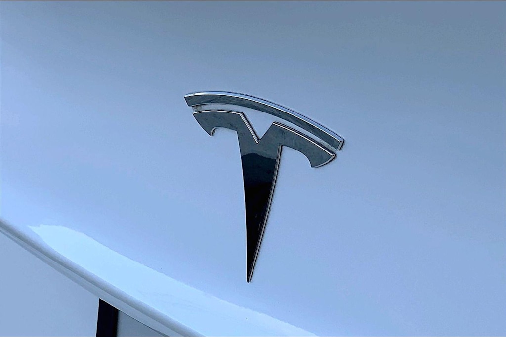 Thumbnail: 2021 Tesla Model 3 - 7