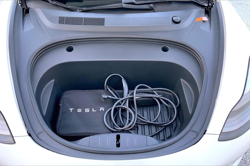 Thumbnail: 2021 Tesla Model 3 - 19