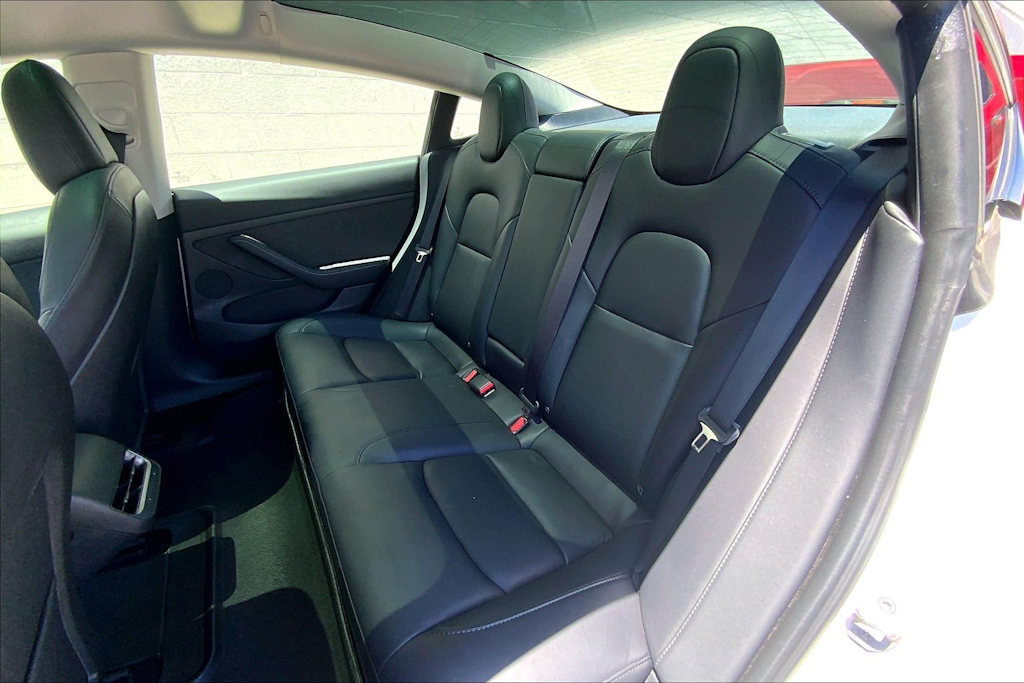 Thumbnail: 2023 Tesla Model 3 - 28