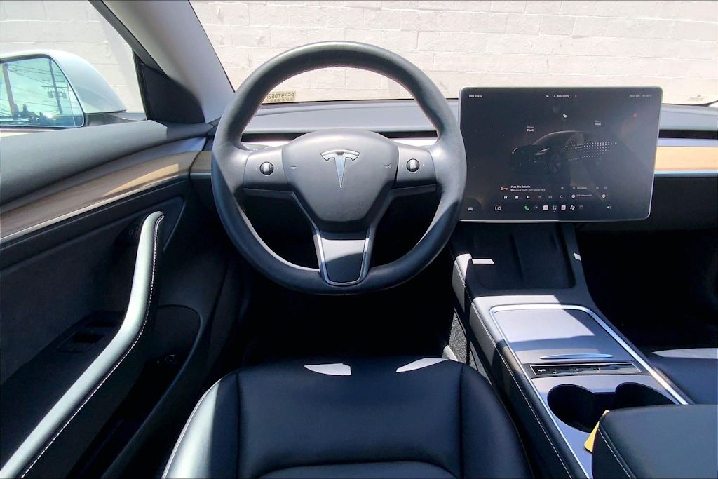 Thumbnail: 2023 Tesla Model 3 - 13
