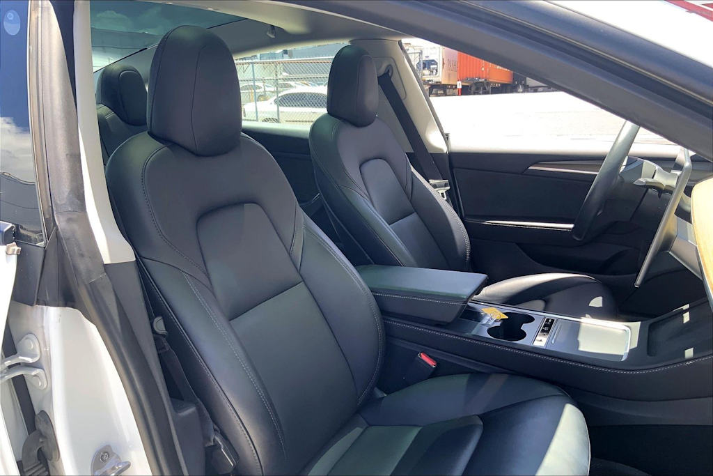 Thumbnail: 2023 Tesla Model 3 - 11