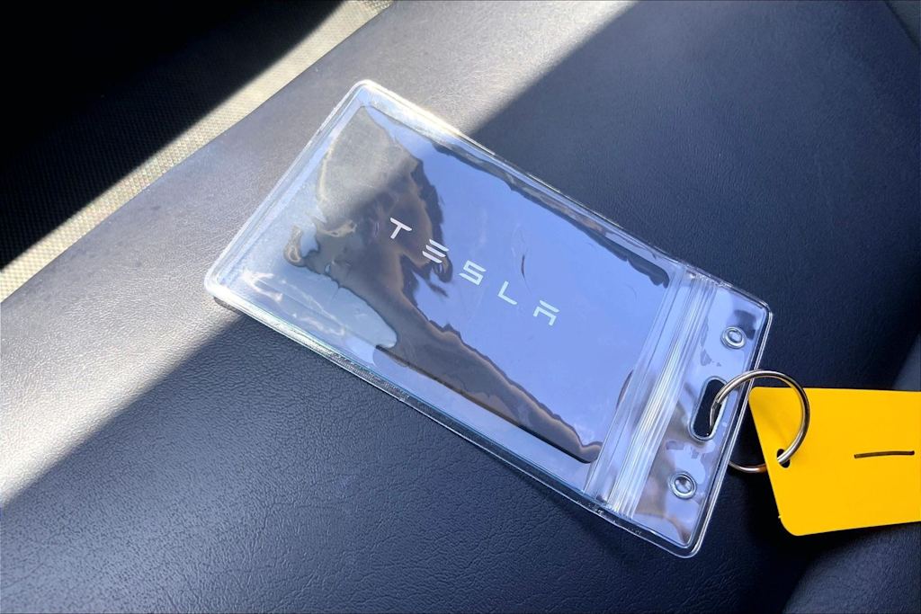 Thumbnail: 2023 Tesla Model 3 - 18