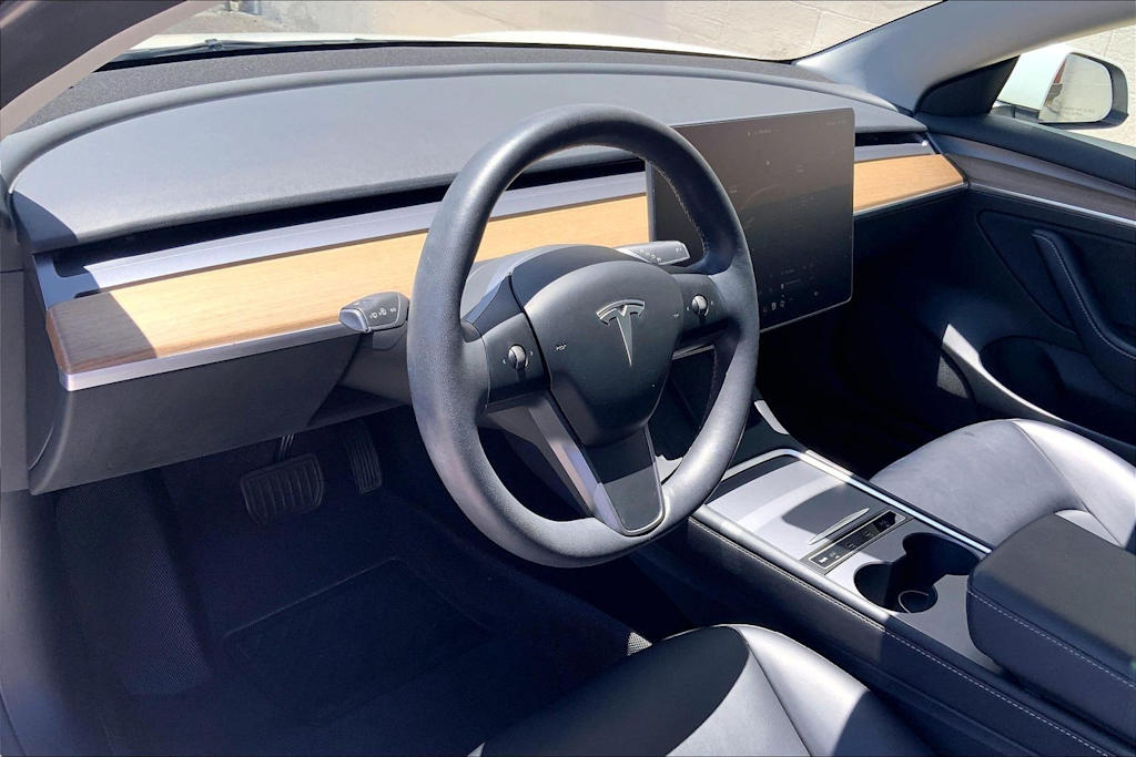 Thumbnail: 2023 Tesla Model 3 - 2