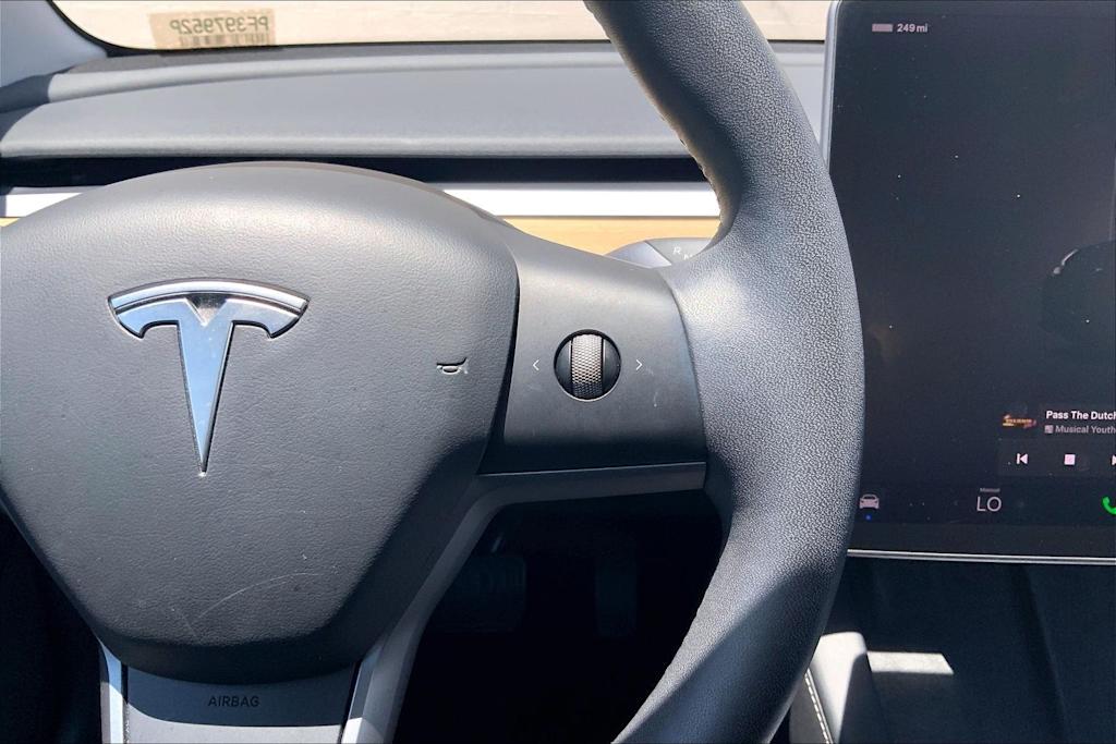 Thumbnail: 2023 Tesla Model 3 - 24