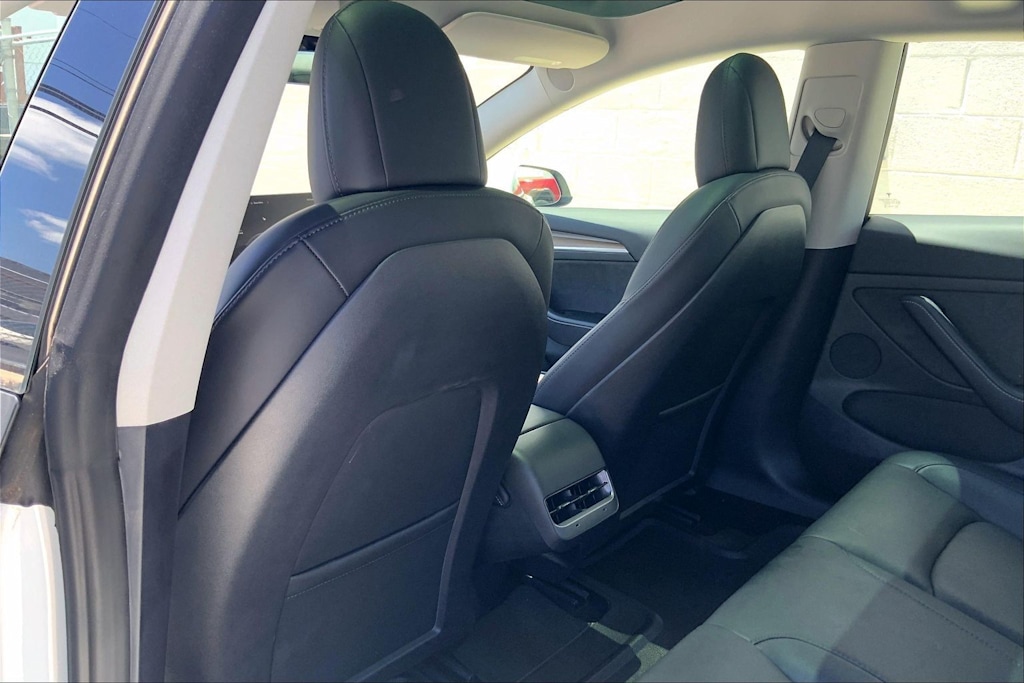 Thumbnail: 2023 Tesla Model 3 - 12