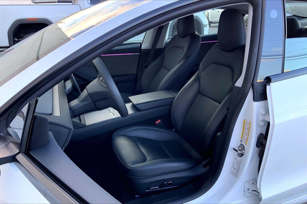Thumbnail: 2024 Tesla Model 3 - 10
