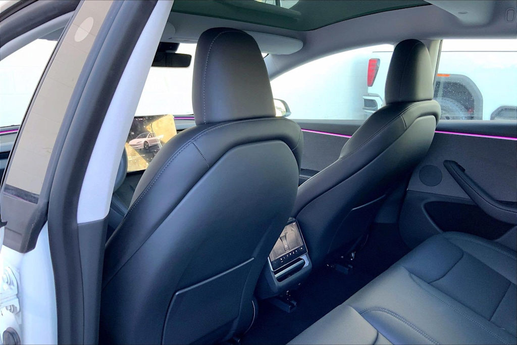 Thumbnail: 2024 Tesla Model 3 - 12