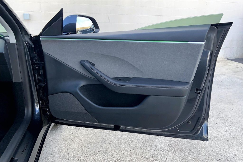 Thumbnail: 2025 Tesla Model 3 - 27