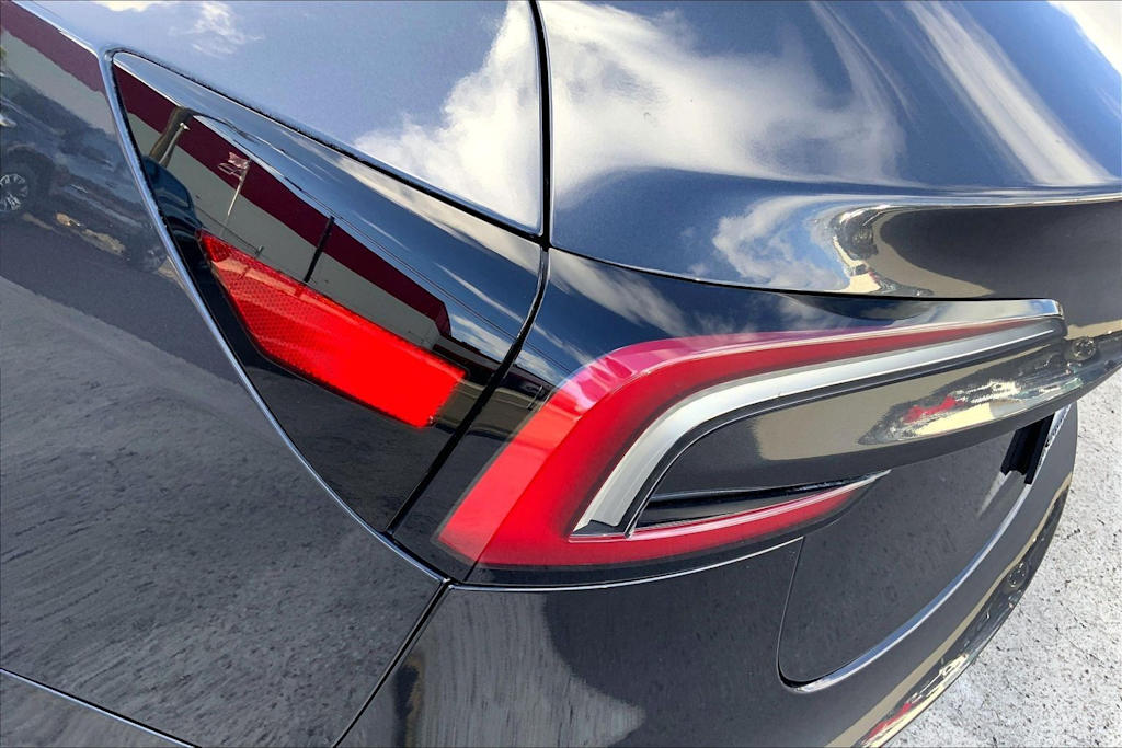 Thumbnail: 2025 Tesla Model 3 - 31