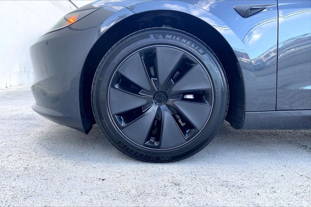 Thumbnail: 2025 Tesla Model 3 - 8