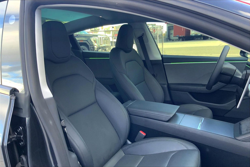Thumbnail: 2025 Tesla Model 3 - 11