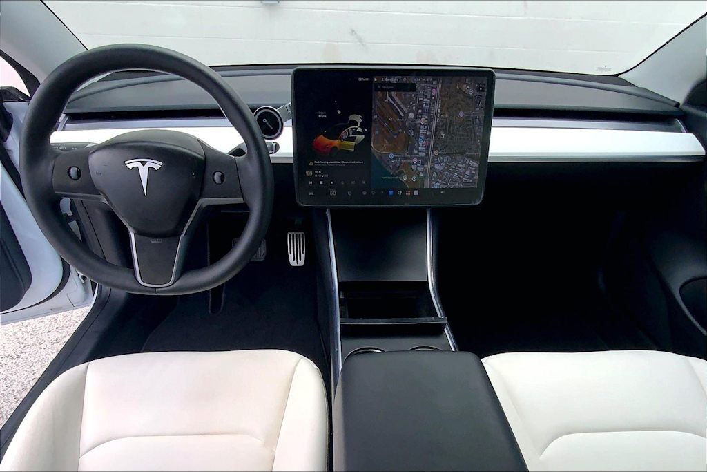 Thumbnail: 2020 Tesla Model 3 - 10