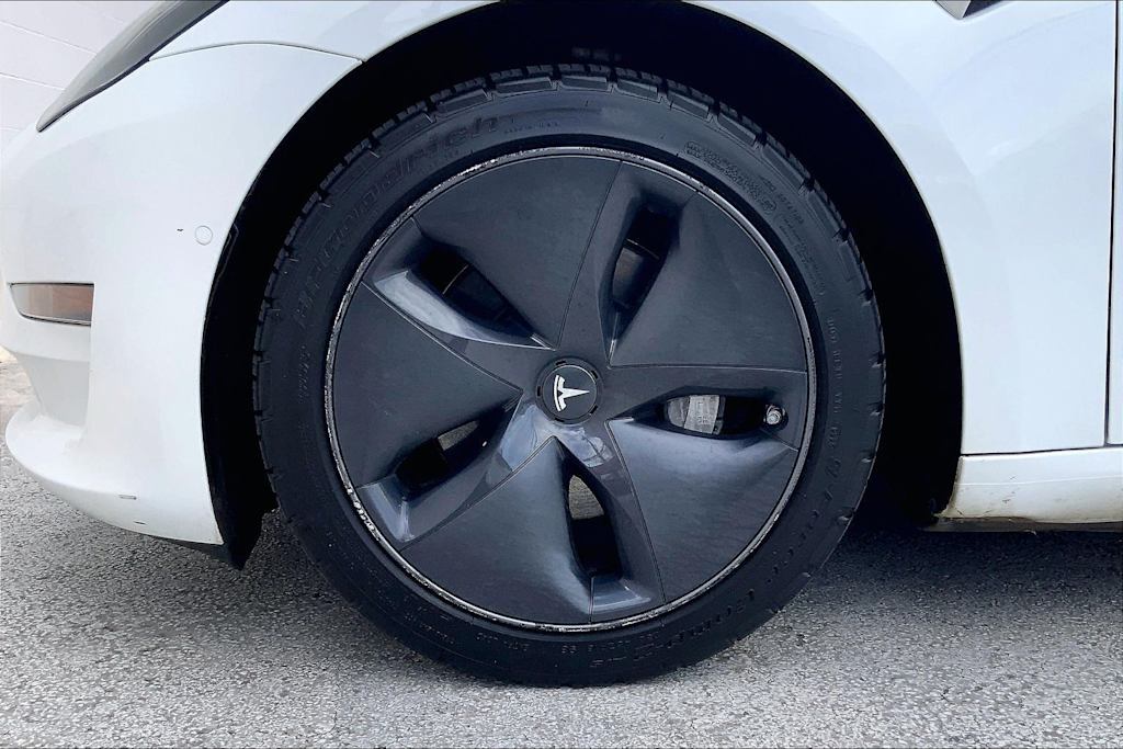 Thumbnail: 2020 Tesla Model 3 - 8