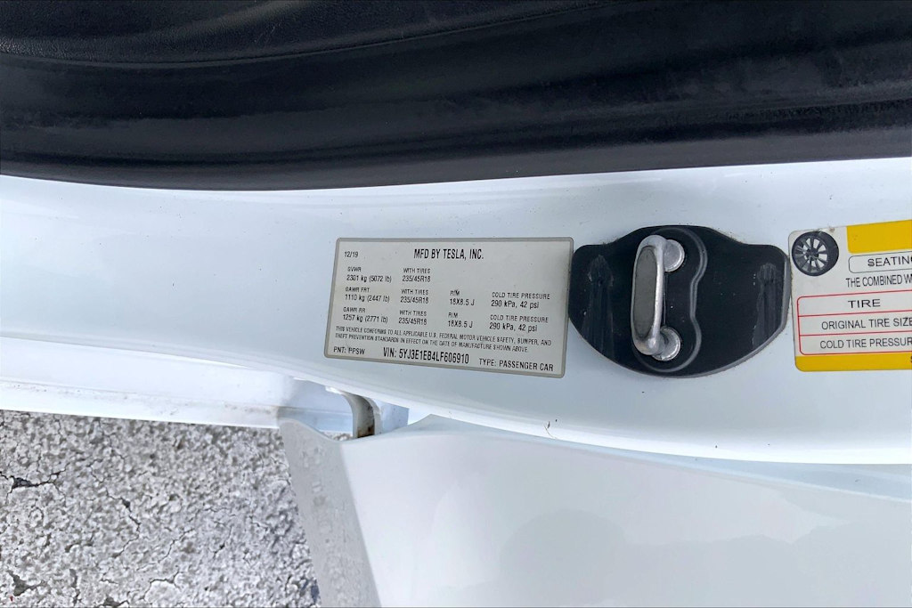 Thumbnail: 2020 Tesla Model 3 - 19