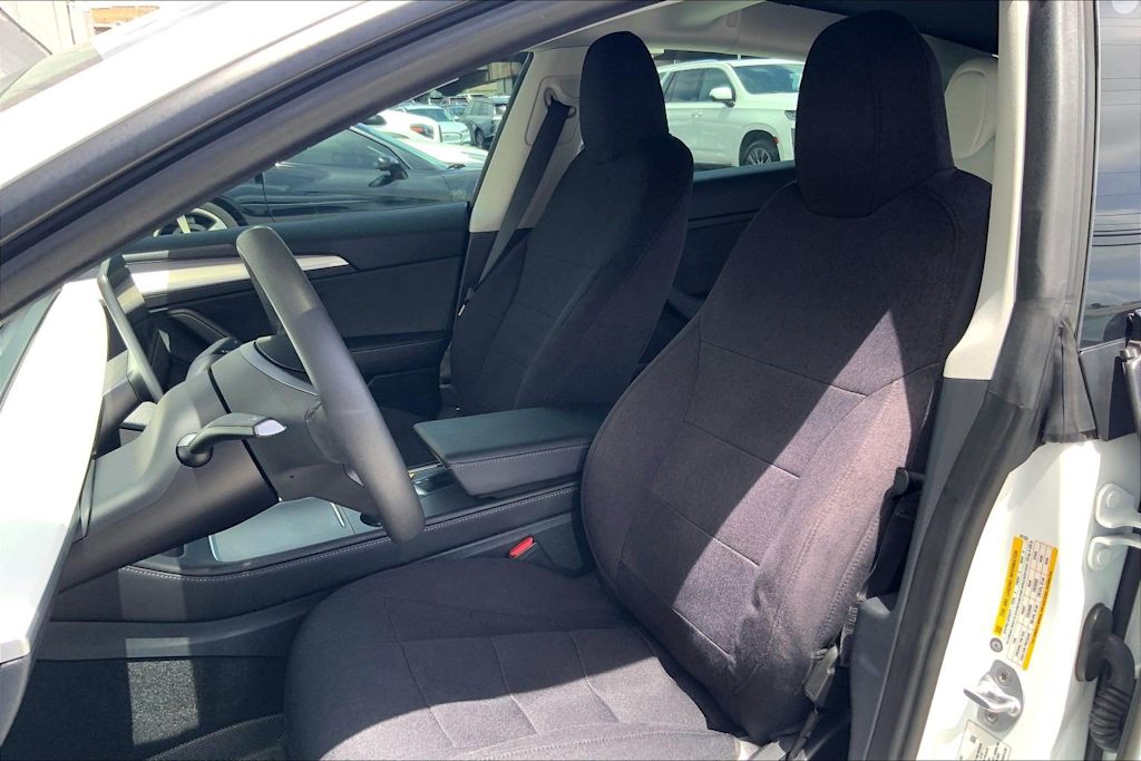 Thumbnail: 2023 Tesla Model 3 - 10