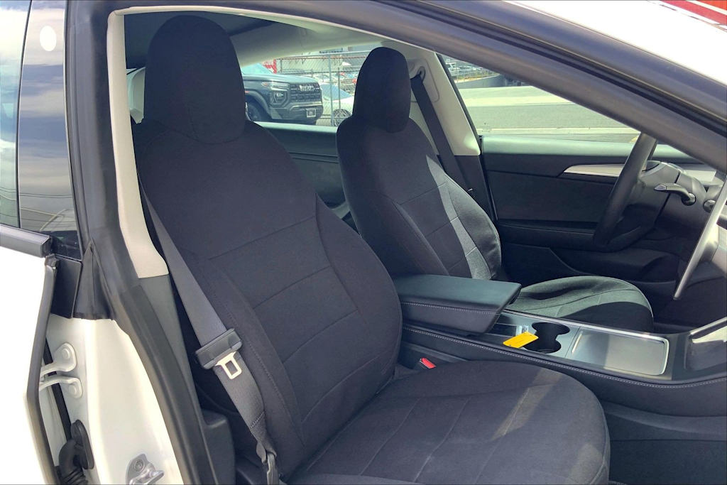 Thumbnail: 2023 Tesla Model 3 - 11