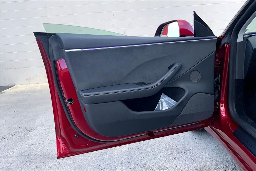 Thumbnail: 2025 Tesla Model 3 - 27