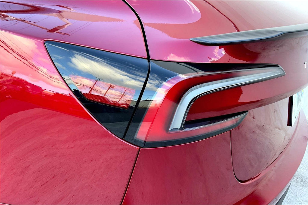 Thumbnail: 2025 Tesla Model 3 - 32