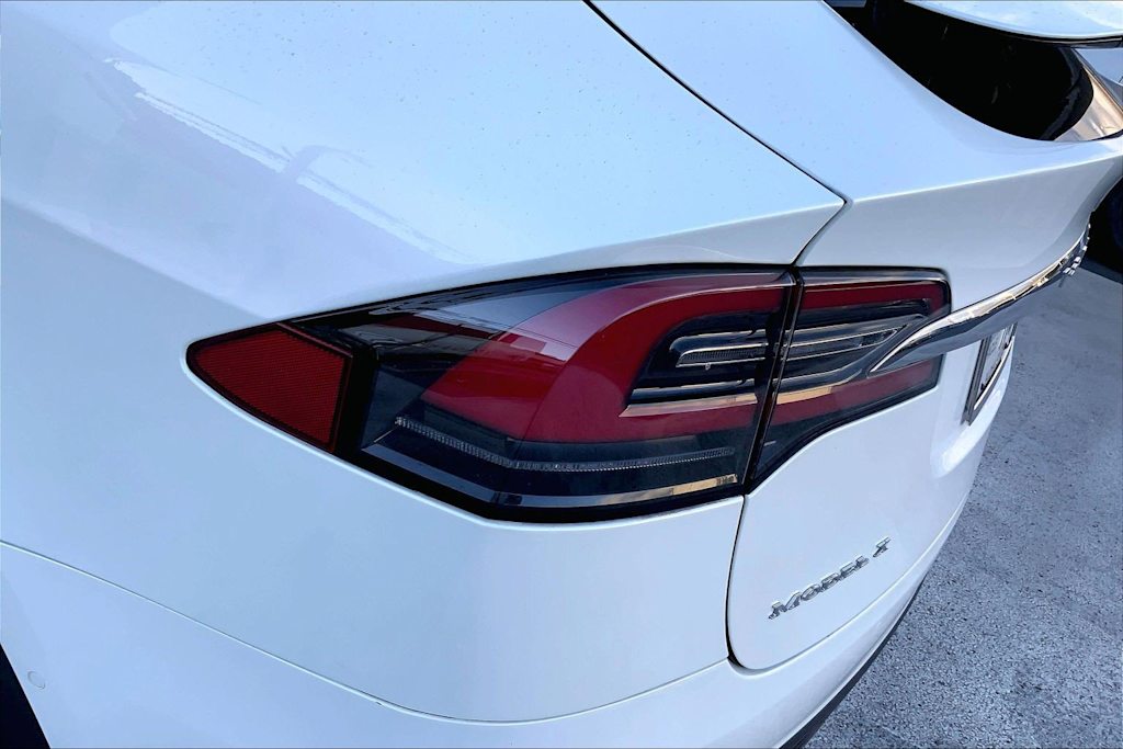 Thumbnail: 2018 Tesla Model X - 31