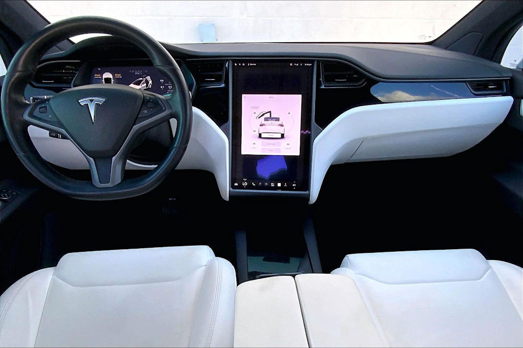 Thumbnail: 2018 Tesla Model X - 8