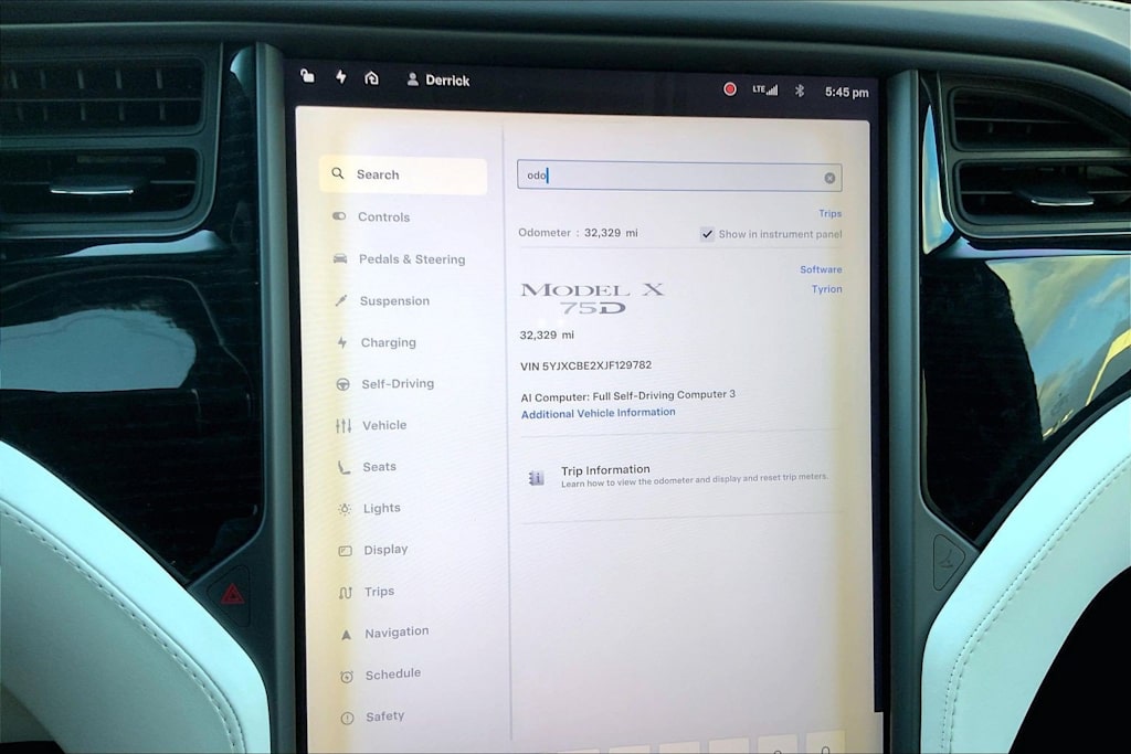 Thumbnail: 2018 Tesla Model X - 20
