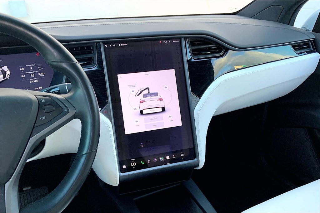 Thumbnail: 2018 Tesla Model X - 14