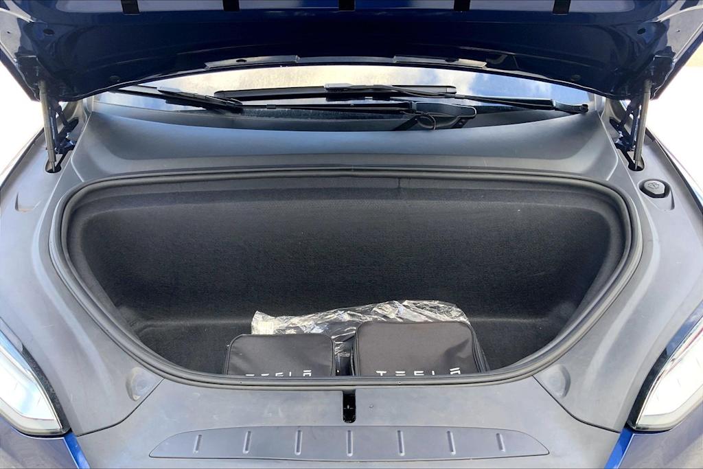 Thumbnail: 2021 Tesla Model X - 8
