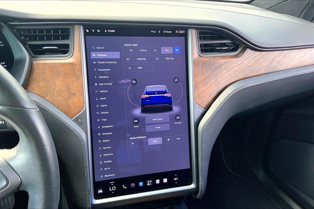 Thumbnail: 2021 Tesla Model X - 34