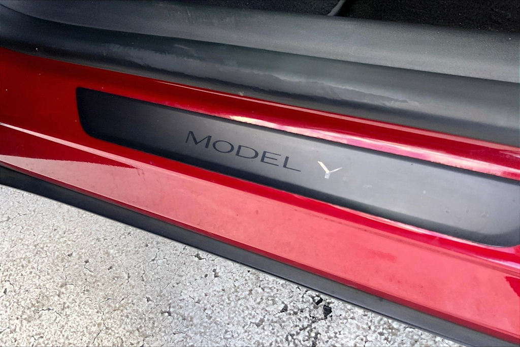 Thumbnail: 2021 Tesla Model Y - 7