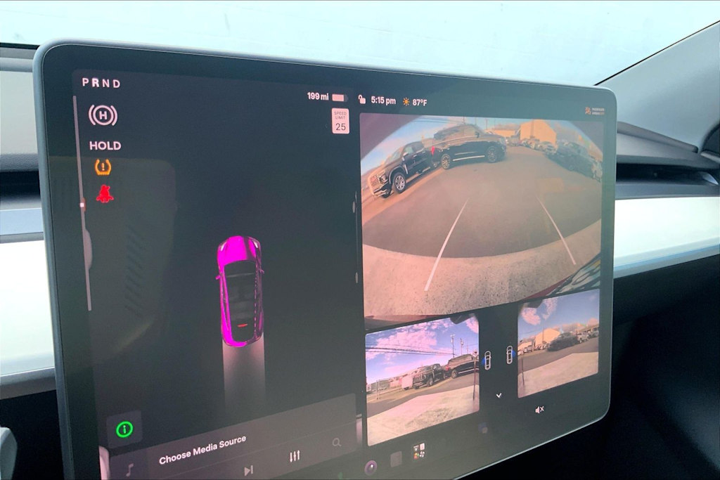 Thumbnail: 2021 Tesla Model Y - 25
