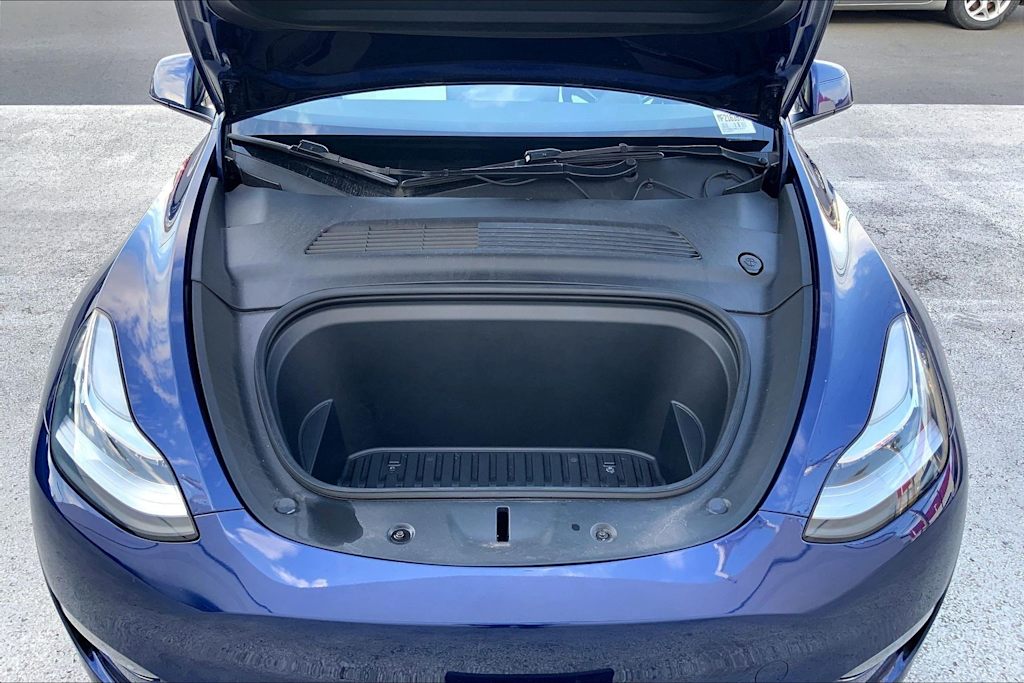 Thumbnail: 2021 Tesla Model Y - 19
