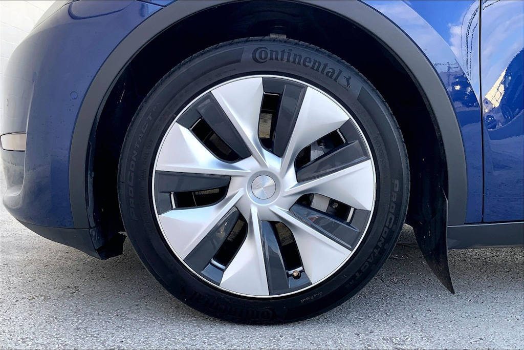 Thumbnail: 2021 Tesla Model Y - 8