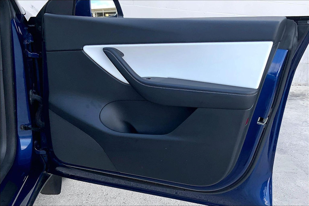 Thumbnail: 2021 Tesla Model Y - 28